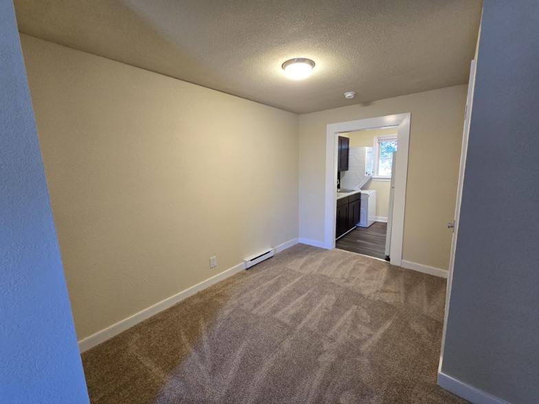 Building Photo - 1517 Halifax St