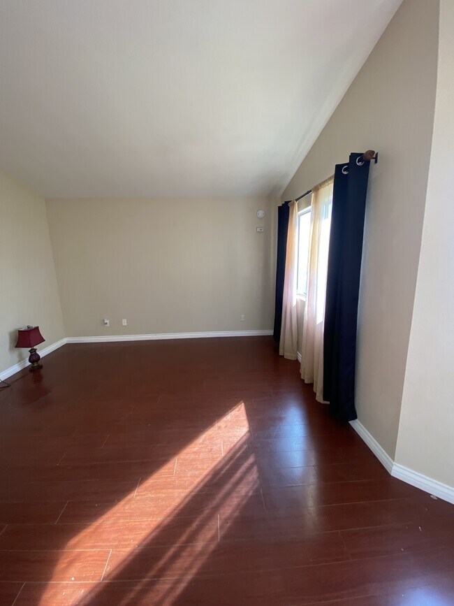 Building Photo - 16502 Mango Way