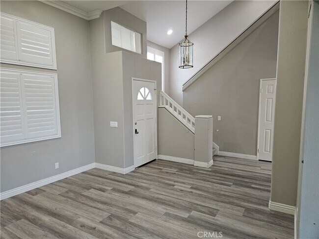 Building Photo - 2071 Seminole