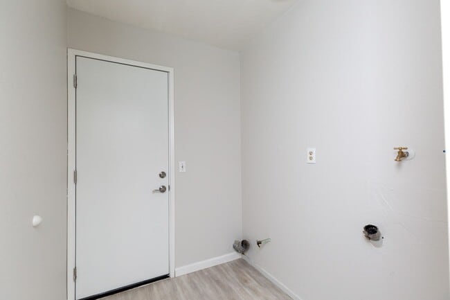 Building Photo - 3 Bedroom Home in Mira Mesa