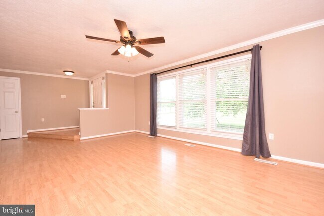 Building Photo - 12327 Elk Run Rd