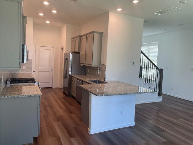 Building Photo - 621 Aspen Falls Ct