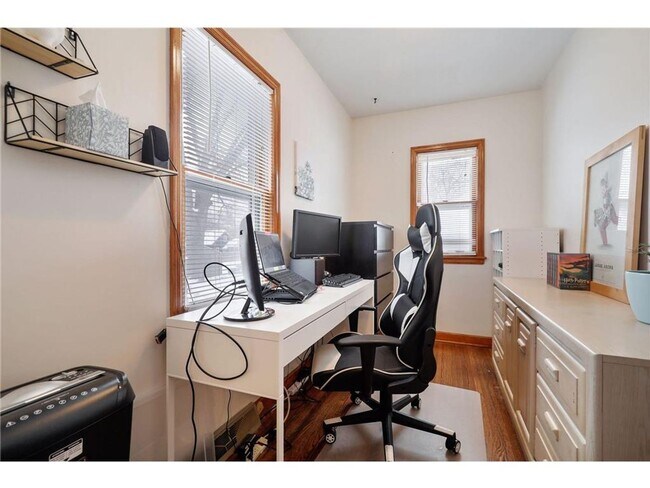 Building Photo - SINGLE FAMILY HOME! 3 CAR GARAGE BLOCKS FROM CAMDEN + NORTHEAST MPLS!