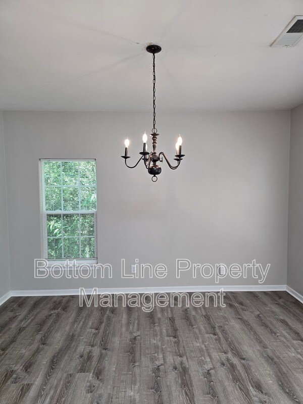 Building Photo - 8630 Carolina Lily Ln