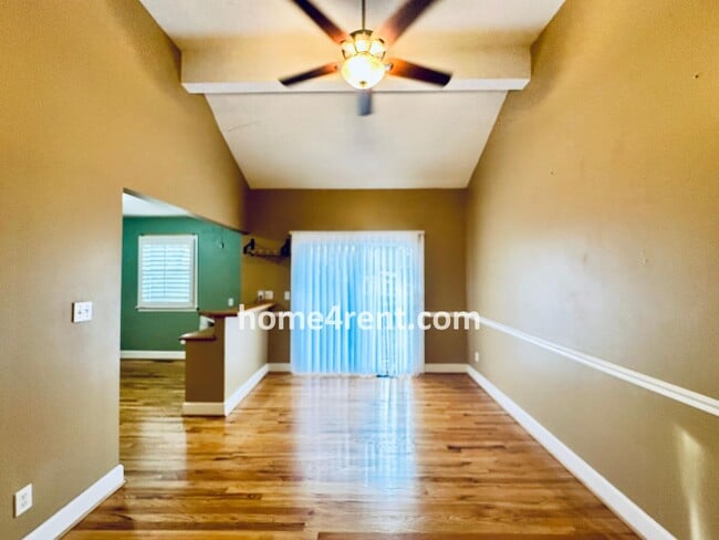 Building Photo - A Lovely, Four Bedroom Lenexa Home w/ Wood...