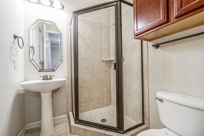 Building Photo - 1117 St Agnes St