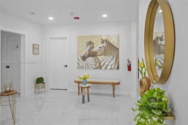 Building Photo - 1310 SW 76th Ave