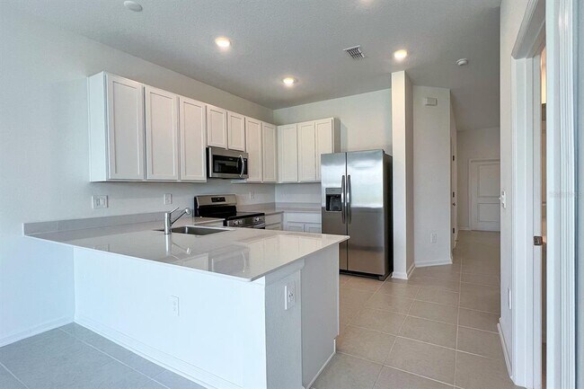 Building Photo - 2607 Skyline Lp