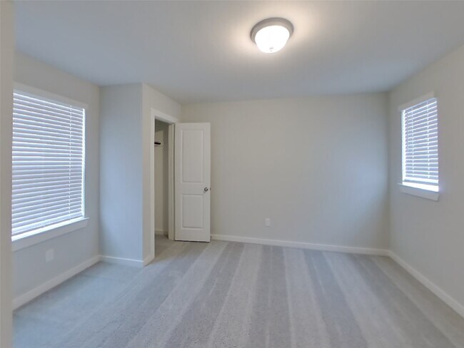Building Photo - 22625 Terrazzo Dr