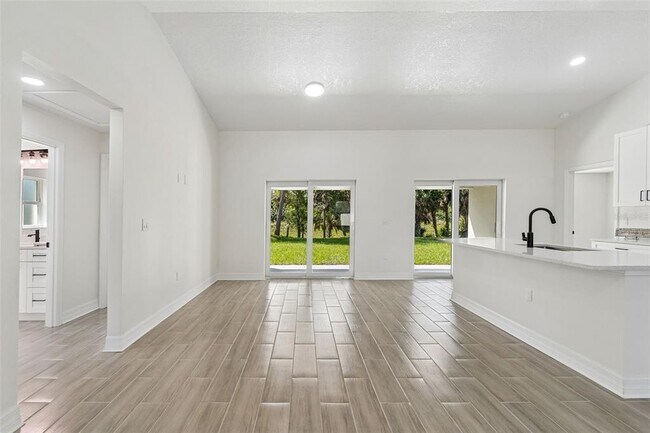 Building Photo - 5535 Tevis Terrace