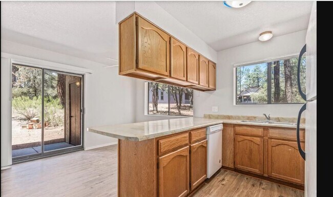 Building Photo - Cute, clean 2 bed / 1 bath in Northeast Payson Neighborhood