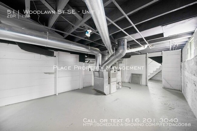 Building Photo - 511 Woodlawn St SE