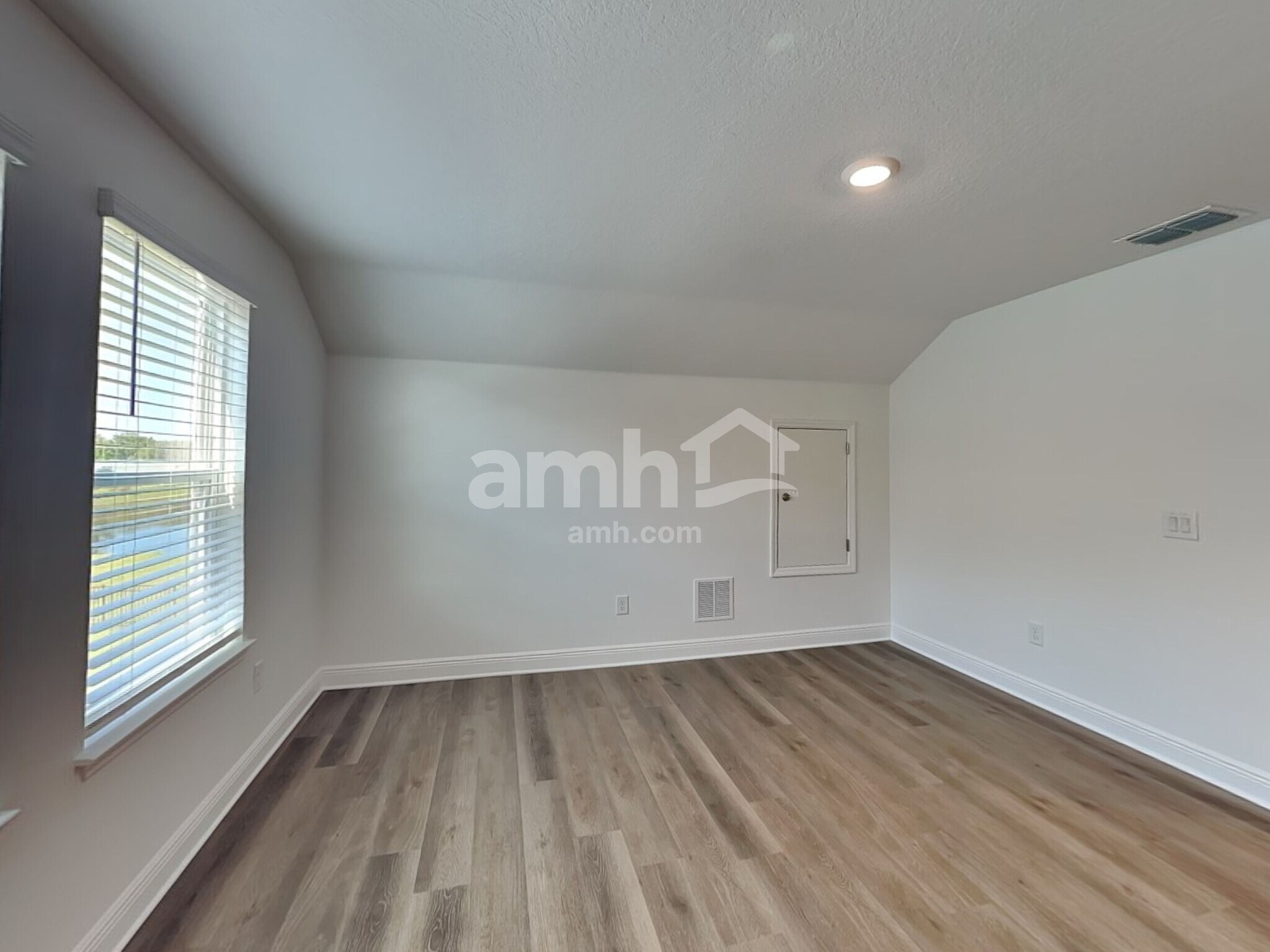 Building Photo - 5442 Boulder Crk Cv