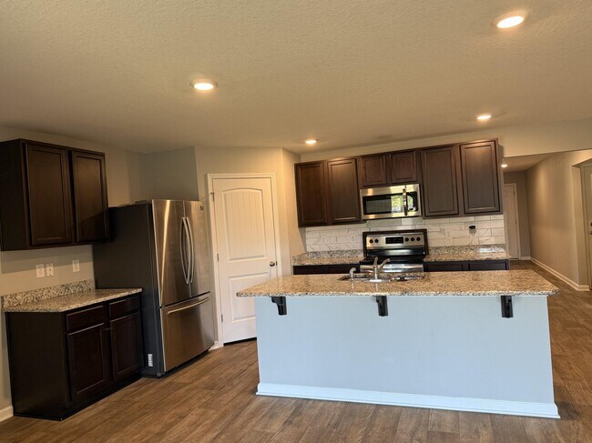 Building Photo - 905 Merganser Way