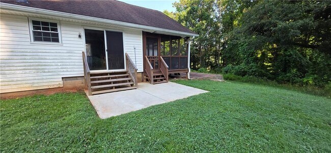 Building Photo - 5143 Ponderosa Farm Rd