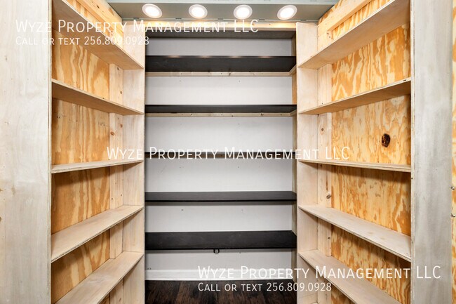 Building Photo - 11311 Mountain Crest Dr SE