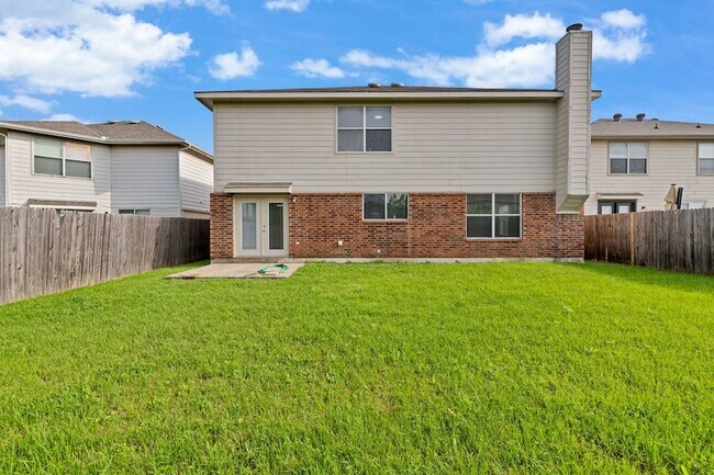 Building Photo - 6205 Winnebago Ct