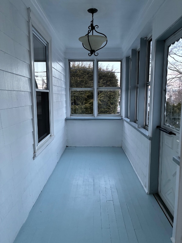 Building Photo - 255 Budlong Rd