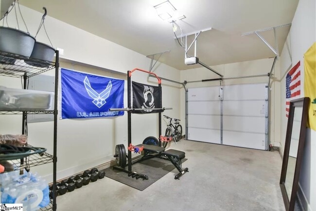 Building Photo - 826 Stonebriar St