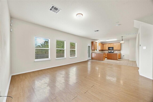 Building Photo - 2101 Rachel Ln