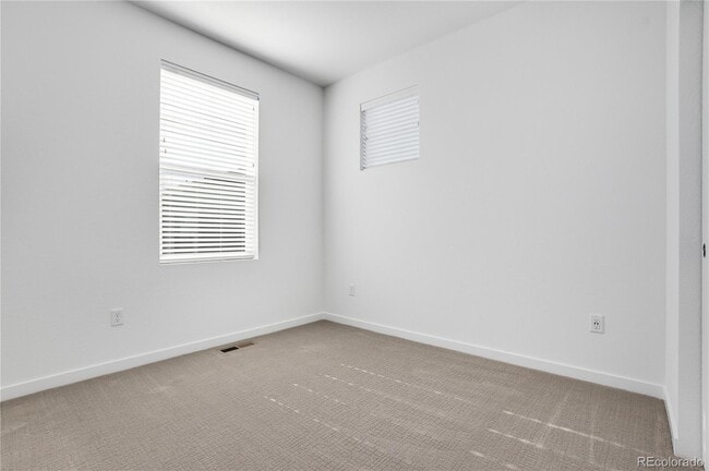 Building Photo - 8924 Delacorte St