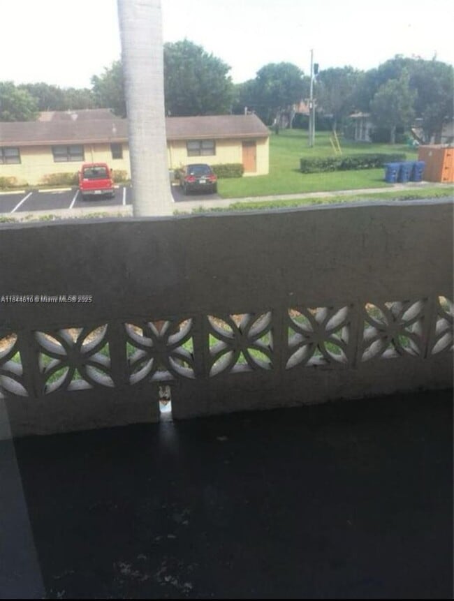 Building Photo - 14500 SW 88th Ave