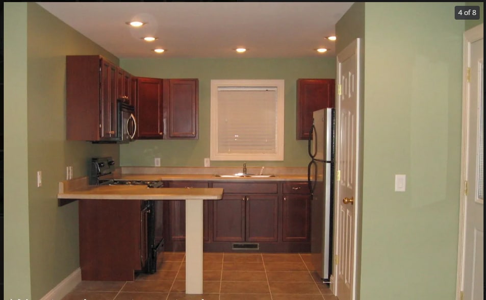 Building Photo - 606 N McArthur St