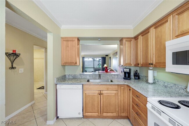 Building Photo - 6300 South Pointe Blvd