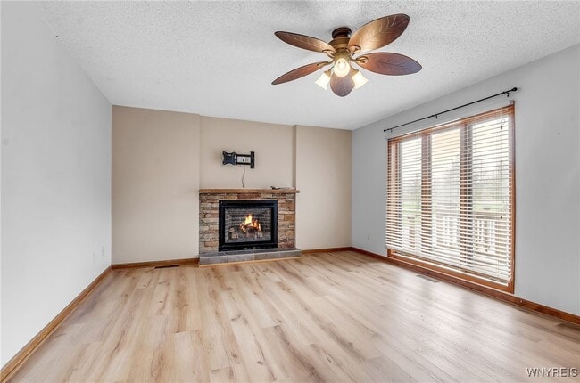 Building Photo - 9400 Wehrle Dr