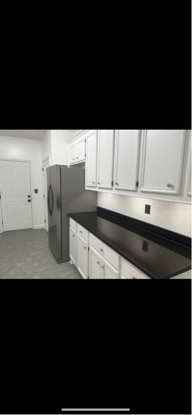 Building Photo - 104 Canal St