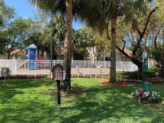 Building Photo - 2614 SW 188th Ave