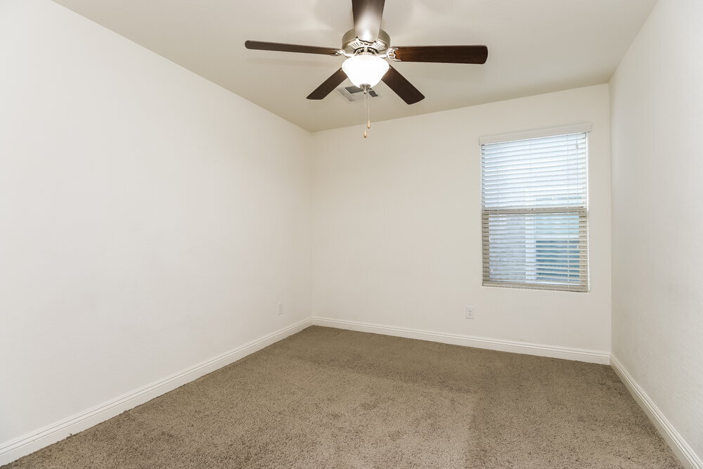 Building Photo - 5535 E June St