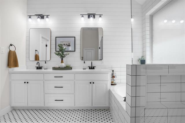 Building Photo - 853 Field Crossing