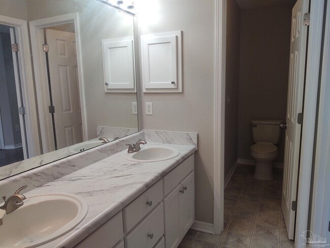 Building Photo - 6351 Cottage Woods Dr