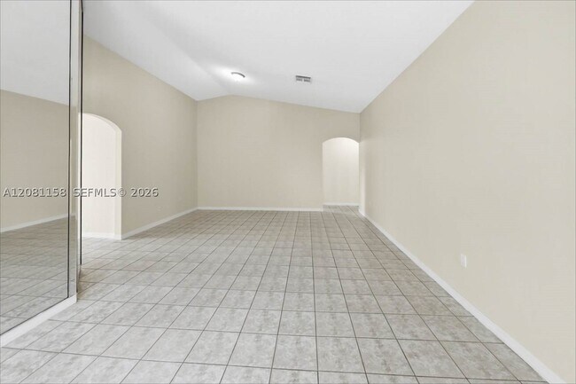 Building Photo - 957 NW 128th Pl