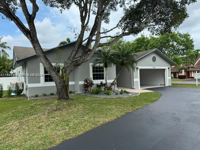 Building Photo - 8965 SW 59th Ct