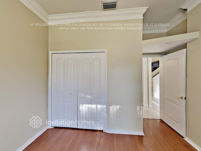 Building Photo - 272 Churchill Dr