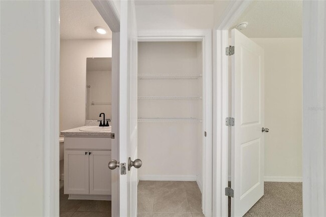 Building Photo - 8741 SW 45th Ct