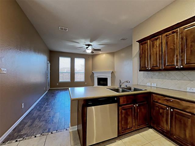 Building Photo - 4613 Lance Leaf Dr