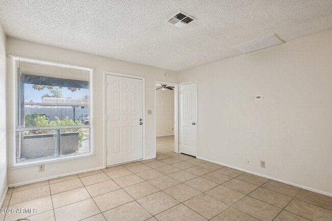 Building Photo - 9001 W Elm St