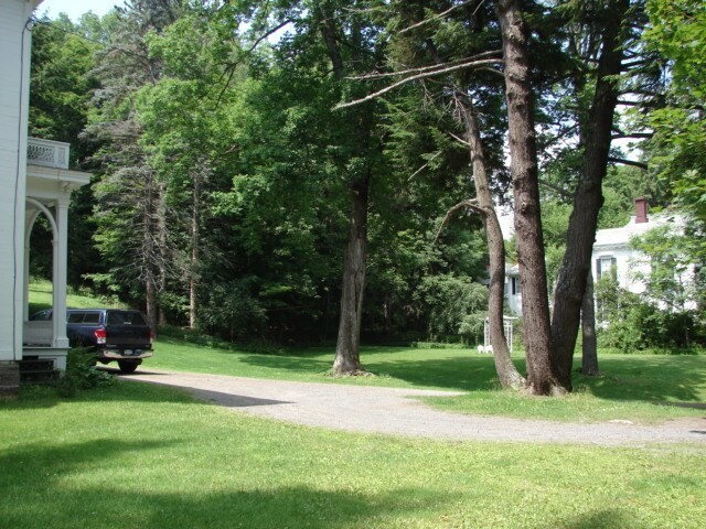 driveway and yard - 3 Cherry Hl