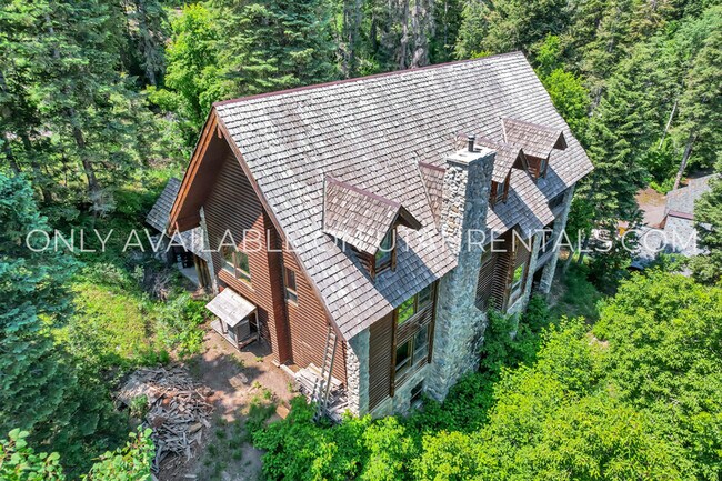 Building Photo - 2718 Stewart Rd