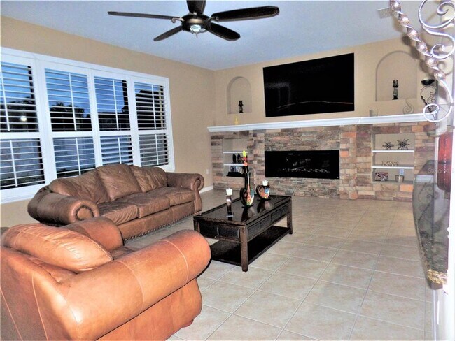 Building Photo - 3240 Pineapple Isle Dr