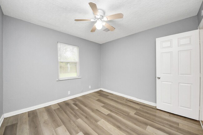 Building Photo - 6817 Anderson St