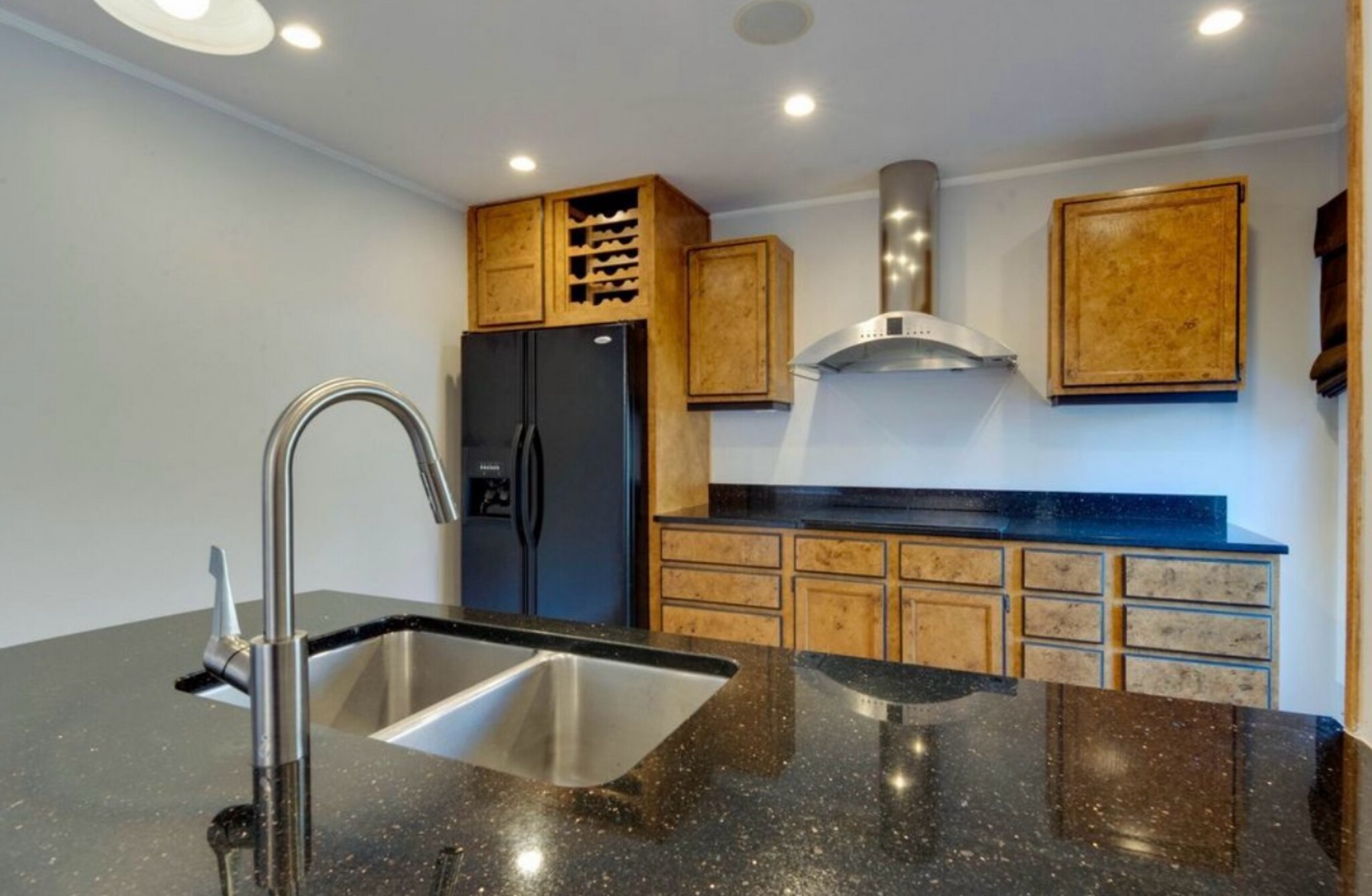 Building Photo - 315 Settlers Ln