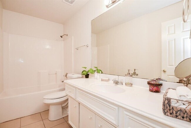 Building Photo - 3207 Brook Arbor Ln