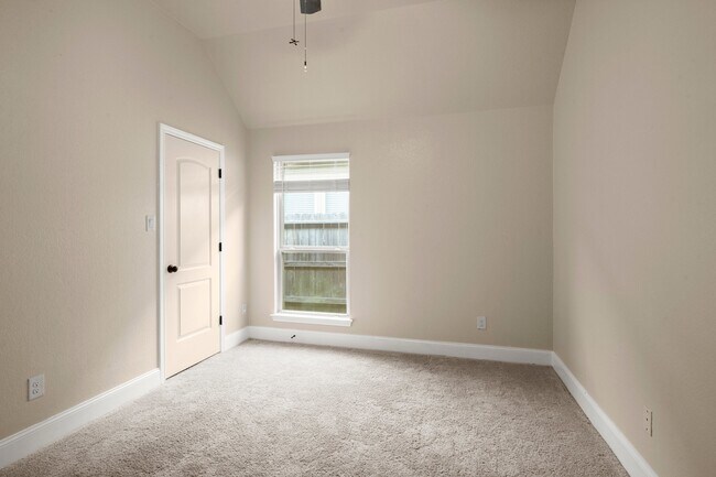 Building Photo - 110 Logan Pass Ct