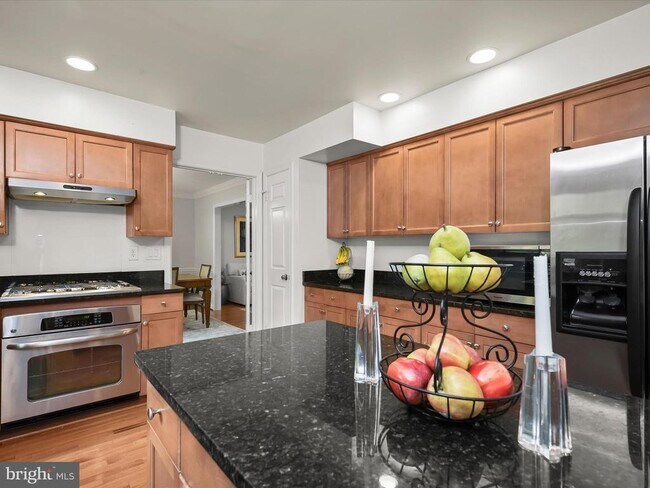 Building Photo - 7704 Zulima Ct