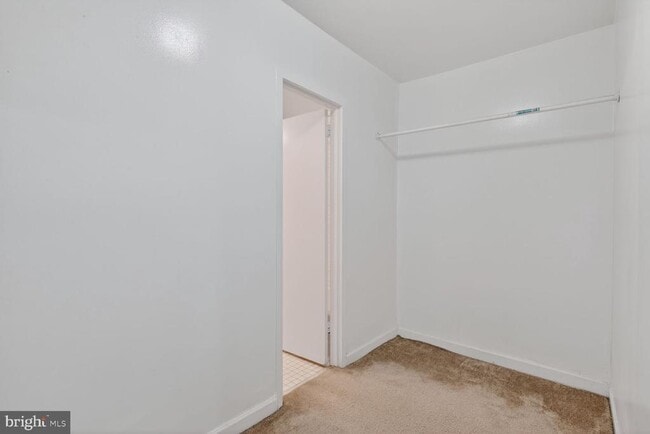 Building Photo - 1121 Arlington Blvd