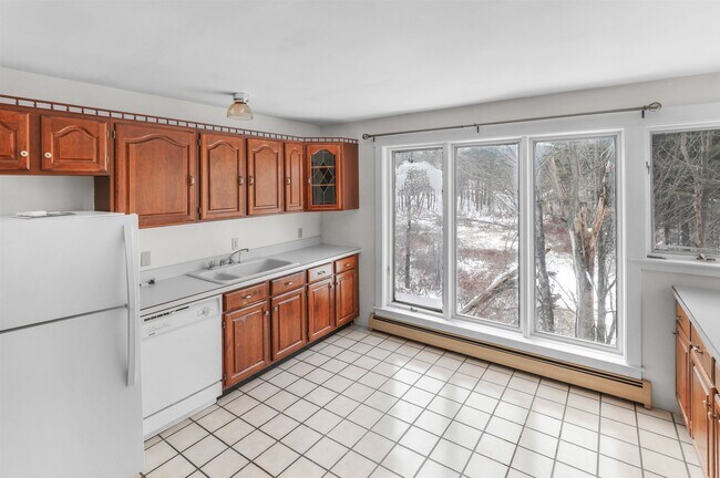 Building Photo - 55 Smith Bridge Rd